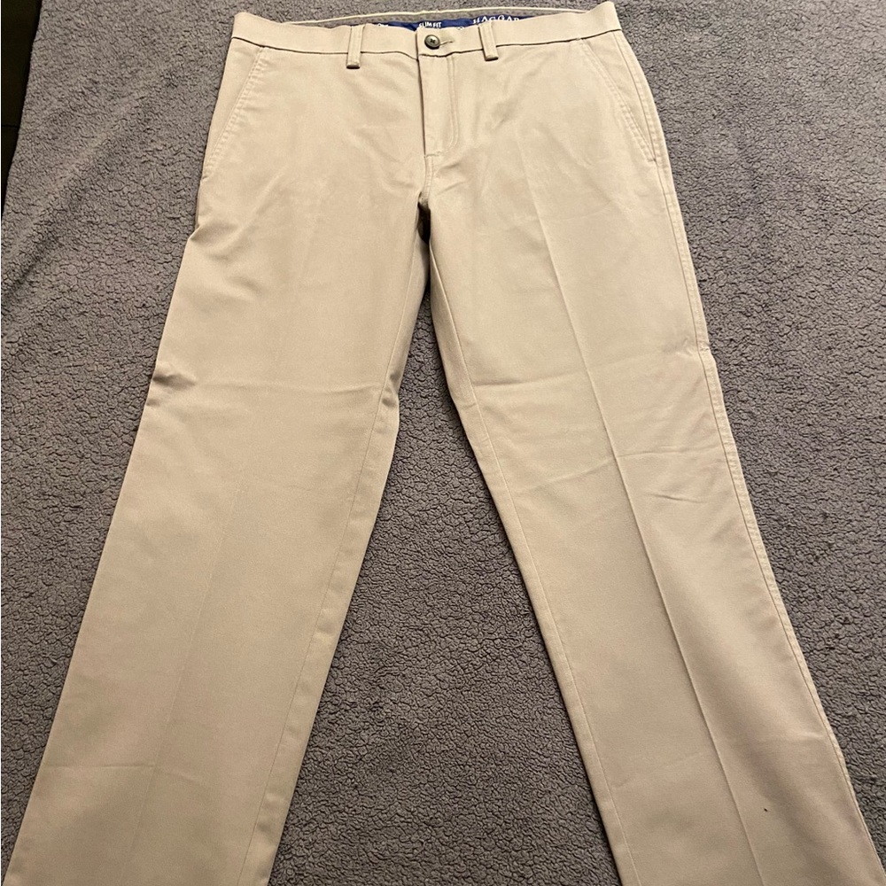 Haggar brand Slim Fit Khaki 34x32